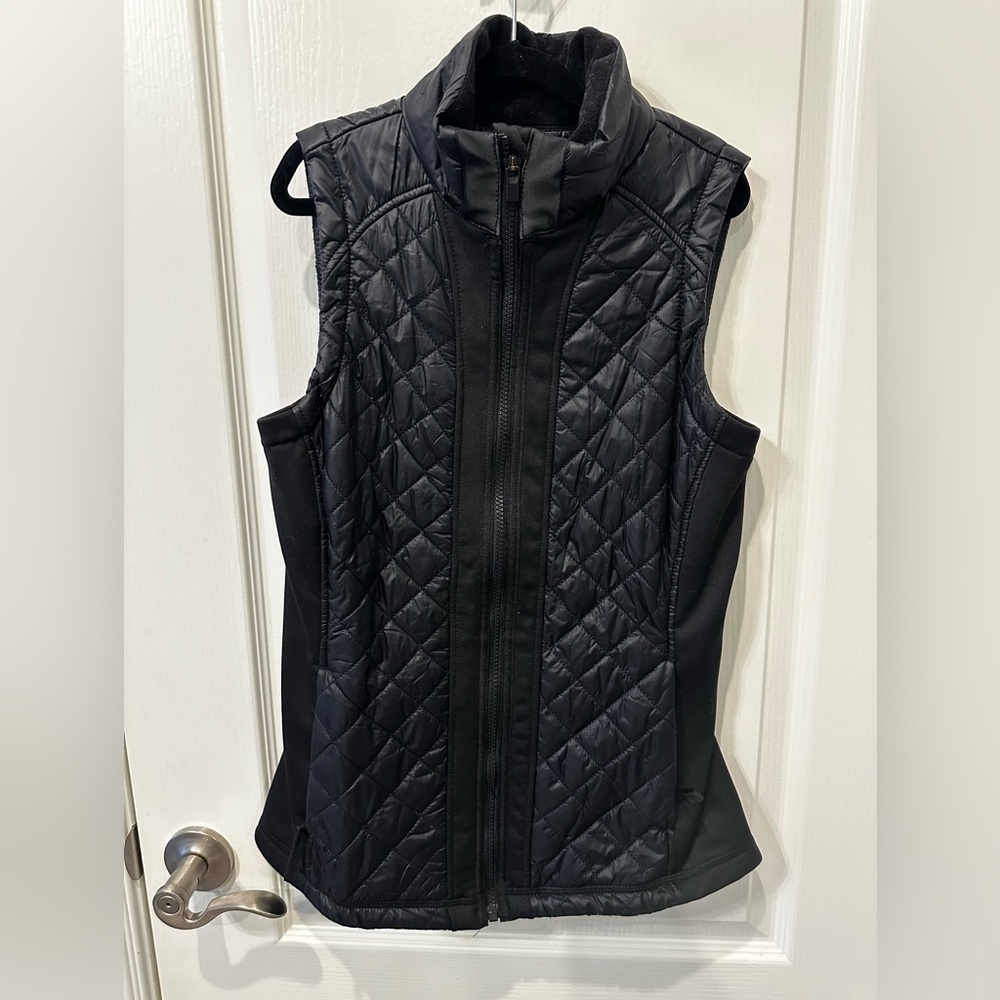 Athleta Puff Vest